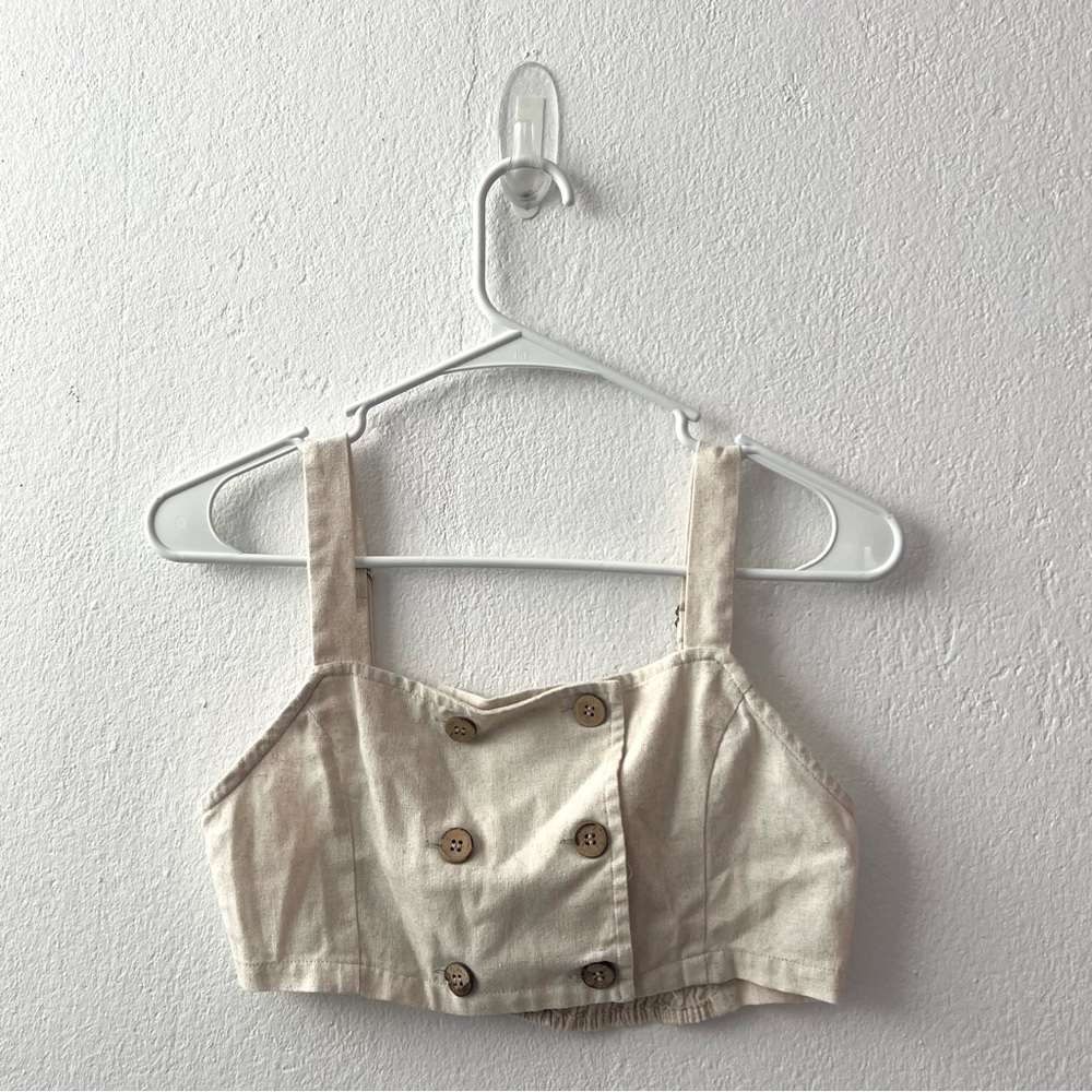 Stylish Cream Buttoned Women's Crop Top